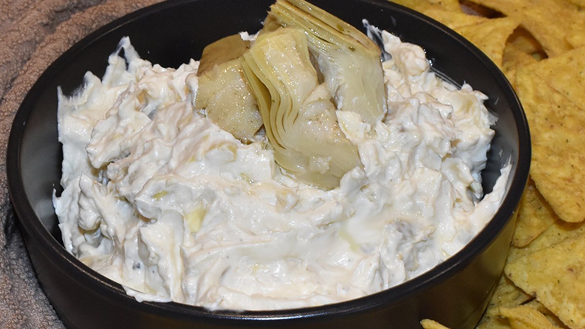 Restaurant Inspired Creamy Artichoke Dip - Zigeze