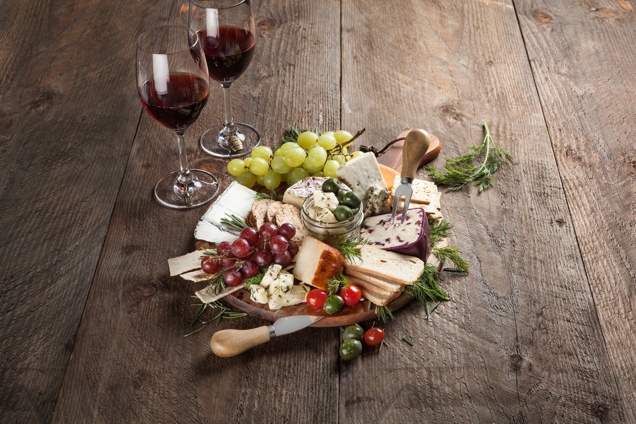 Acacia Wood Artisan Cutting and Cheese Paddle | Zigeze