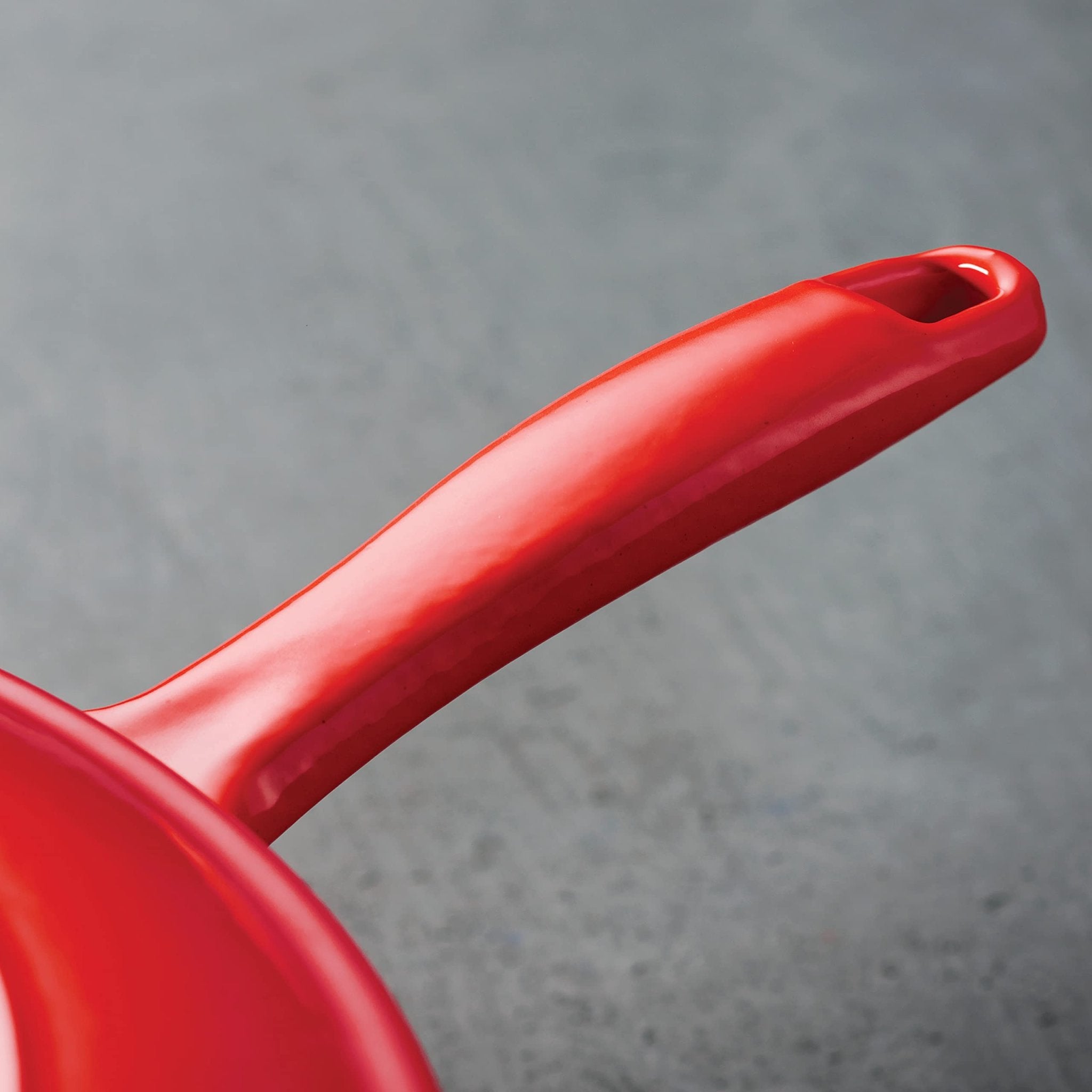 Tramontina Enameled Cast Iron 2.5 - Quart Saucepan | Zigeze