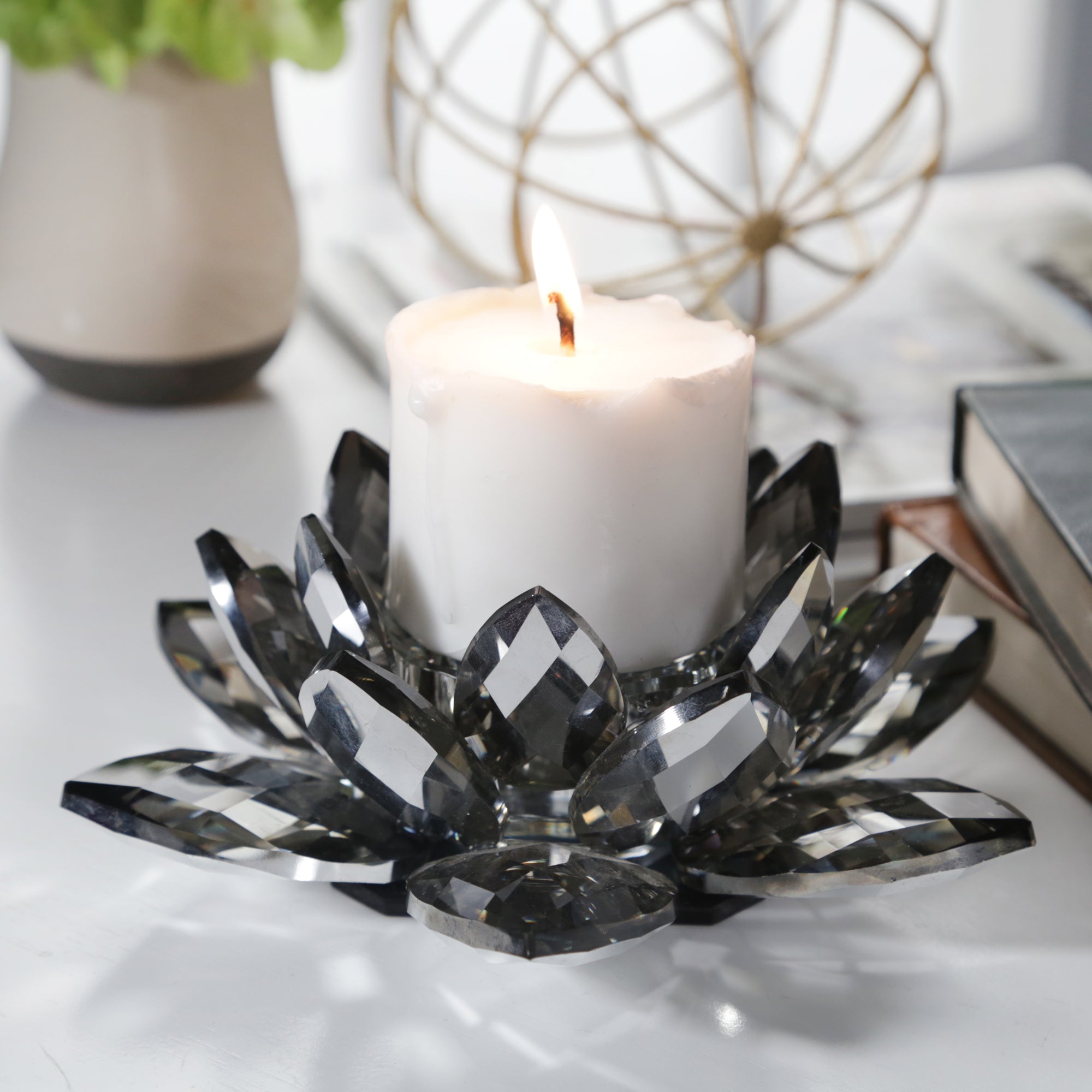 Black Crystal Lotus Votive Holder 8.25" | Zigeze