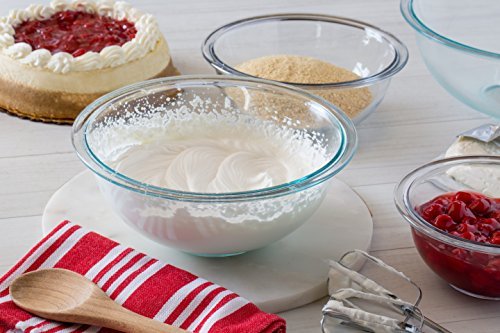 Pyrex 4 - Quart Mixing Bowl with Lid | Zigeze