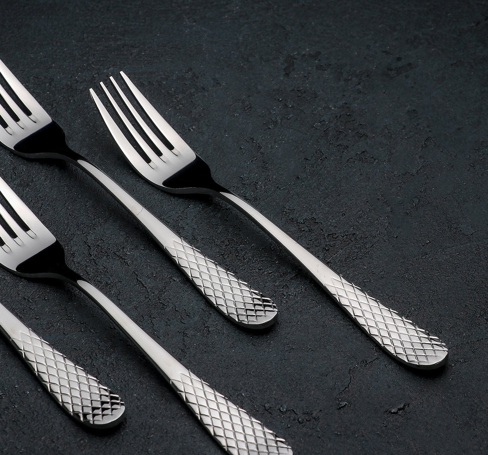 Set of 24 Dinner Forks | Zigeze