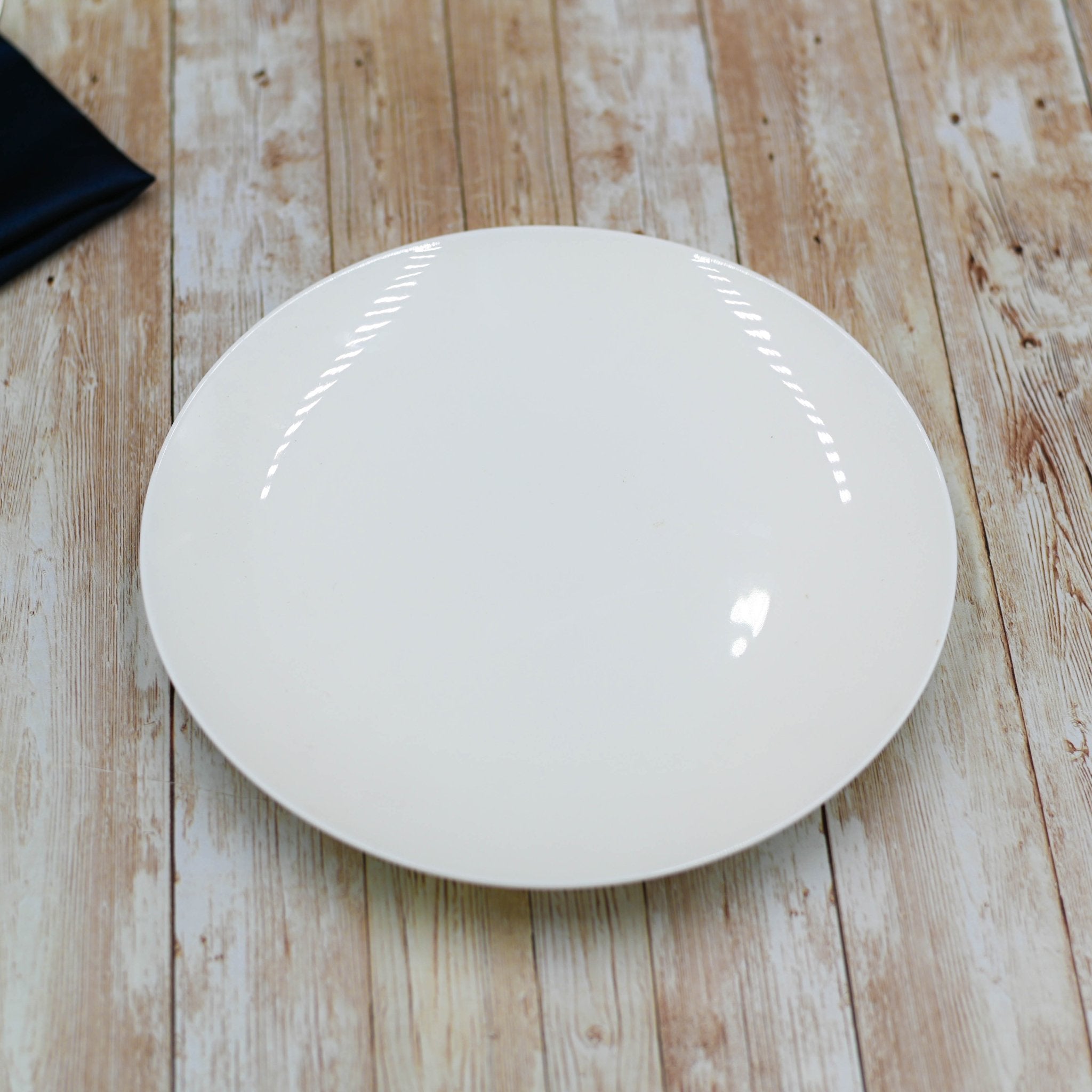 Set of 3 Fine Porcelain Round 9" Deep Plates | Zigeze